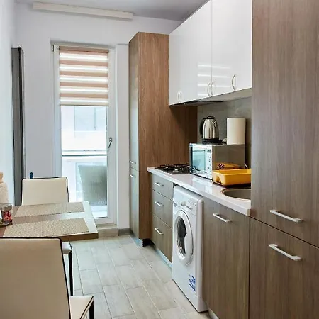 Apartment Lady Sea By Alz